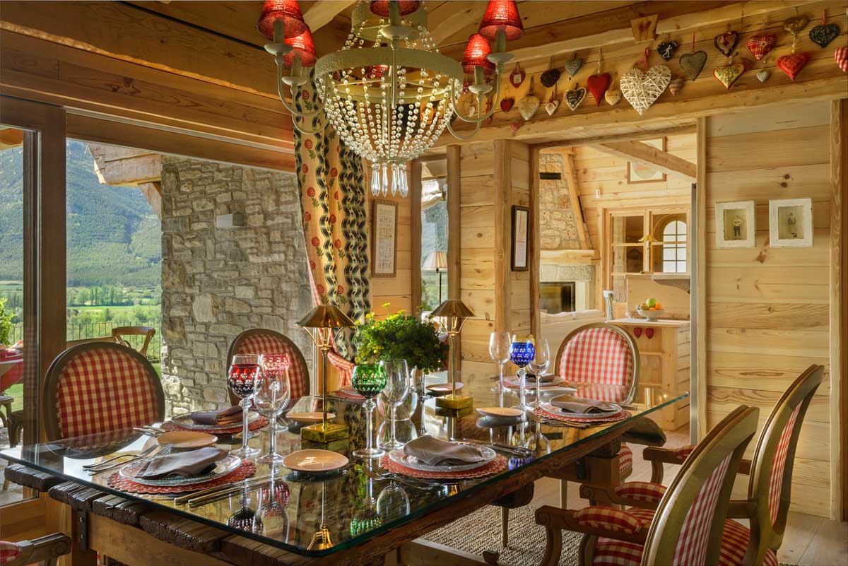 El comedor del Chalet Viñas de Lárrede